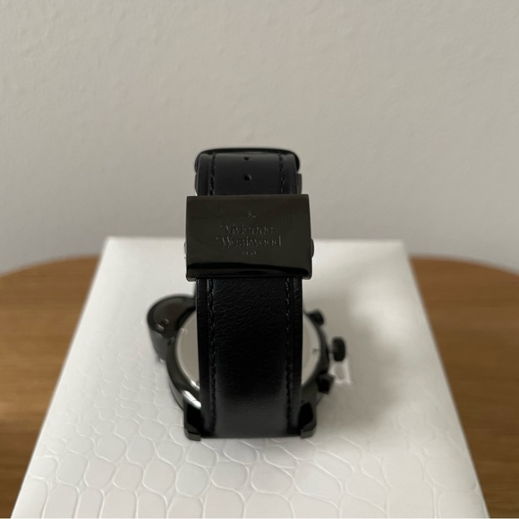 Vivienne Westwood Slide-Cage Cover Watch - Picture 3 of 6